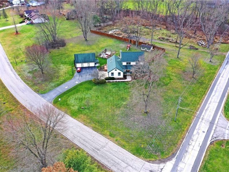 695 Carson Salt Springs Road, Warren, OH 44481 Photo 9