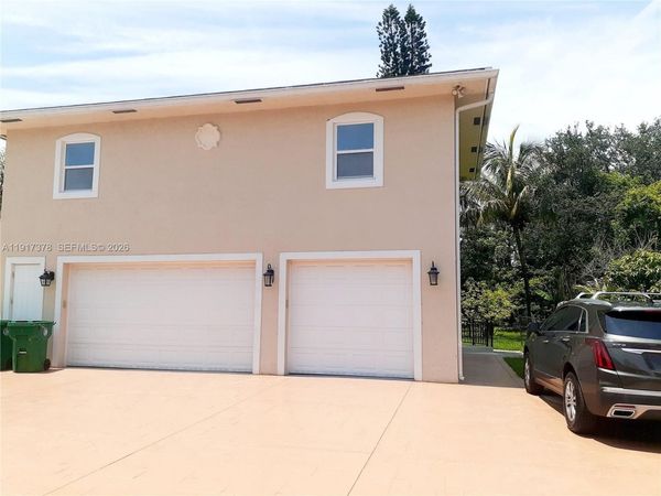 13755 SW 20th St, Unit REAR, Davie, FL 33325
