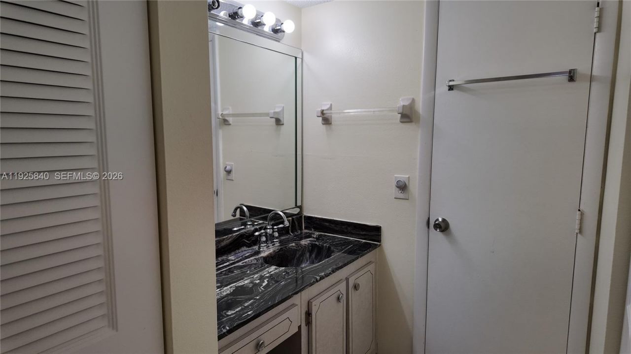 5961 NW 61st Ave, Unit 208, Tamarac, FL 33319 Photo