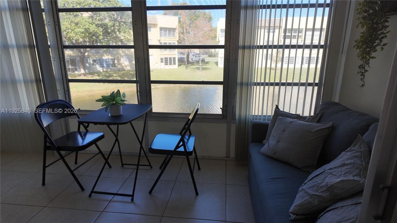 5961 NW 61st Ave, Unit 208, Tamarac, FL 33319 Photo