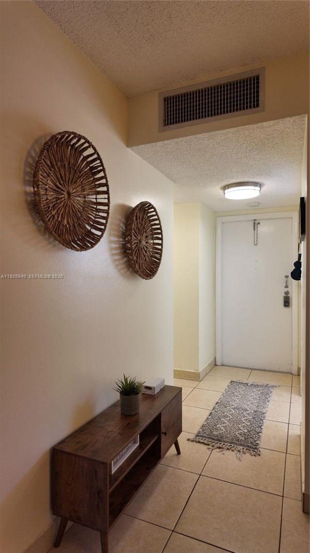 5961 NW 61st Ave, Unit 208, Tamarac, FL 33319 Photo