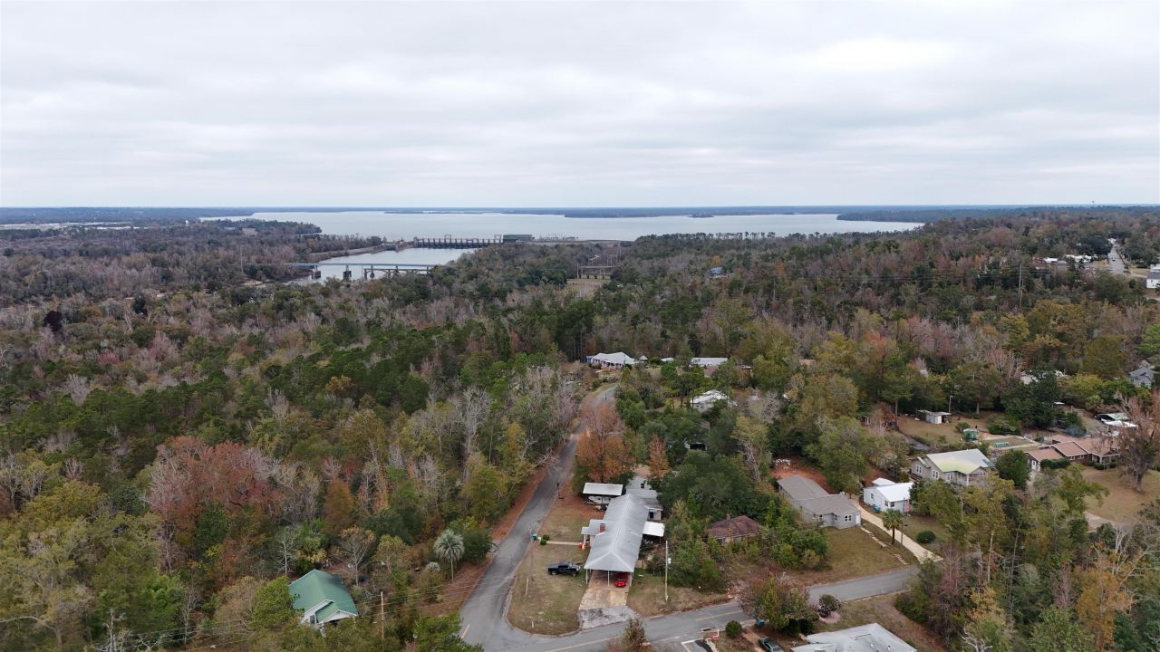 Vacant Walnut Street, Chattahoochee, FL 32324 Photo