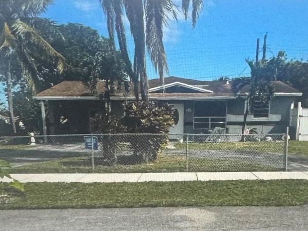 1520 NW 33rd Terrace, Lauderhill, FL 33311