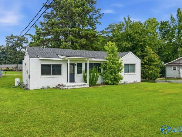 1448 Main Street, Fyffe, AL 35971