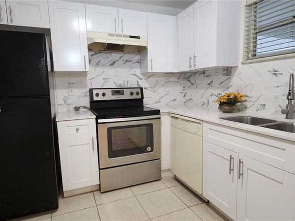 4235 N University Dr, Unit 109, Sunrise, FL 33351