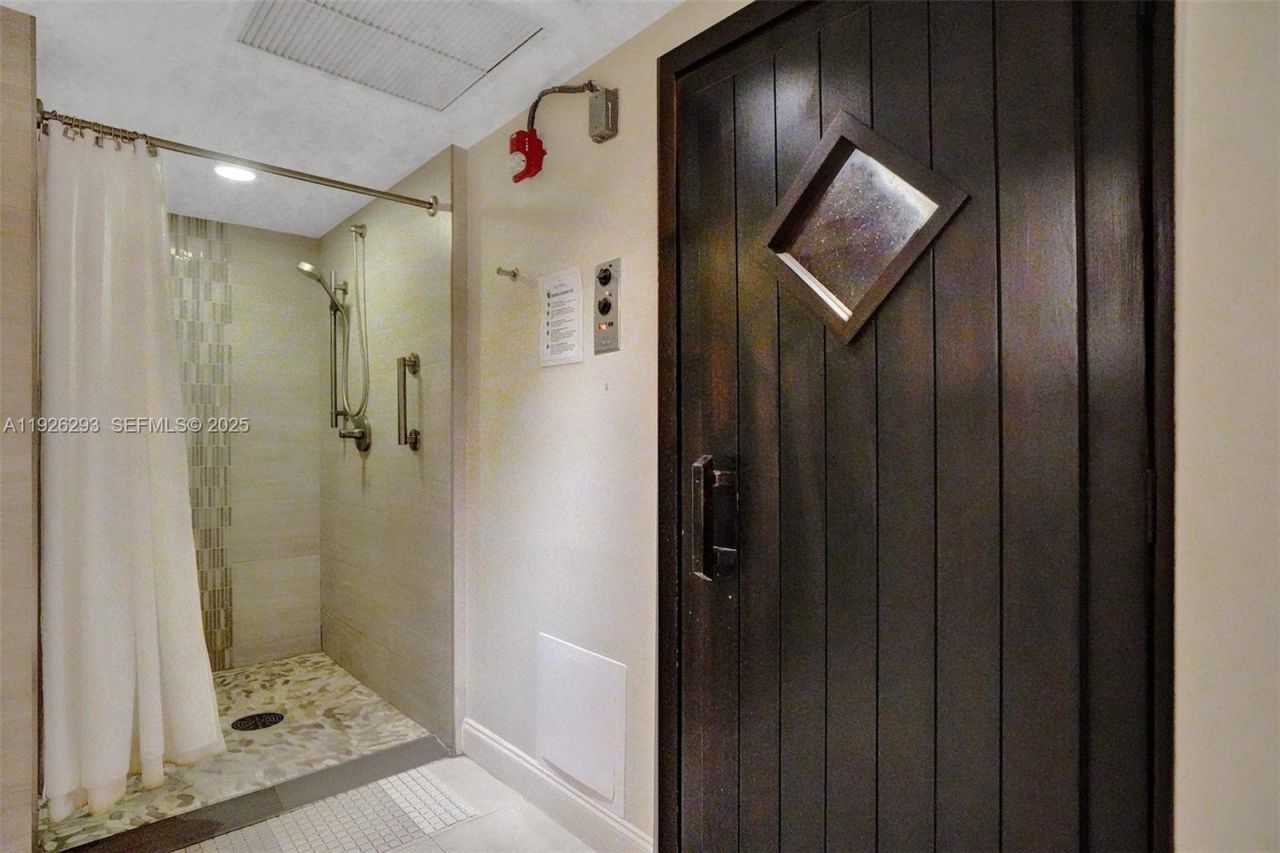 3201 NE 183rd St, Unit 704, Aventura, FL 33160 Photo