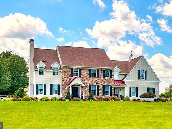 1100 PINEVILLE ROAD, NEW HOPE, PA 18938