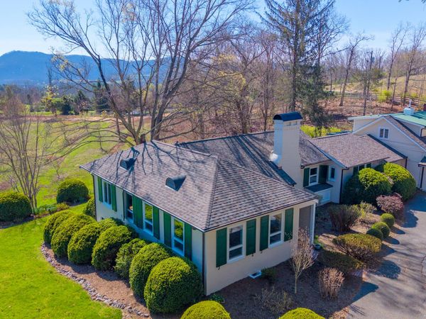 129 Deerfield Rd, Caldwell, WV 24925