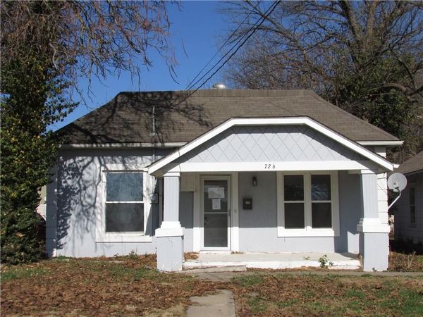726 Pacific Avenue, Osawatomie, KS 66064