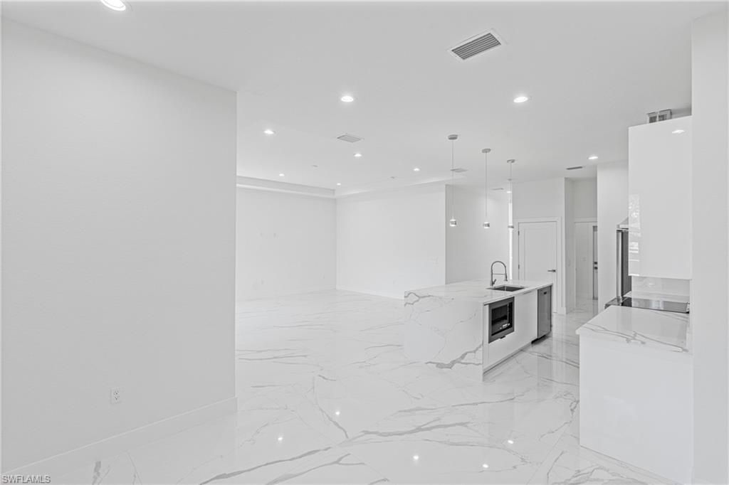 5037 Pinetree Cir, Labelle, FL 33935 Photo