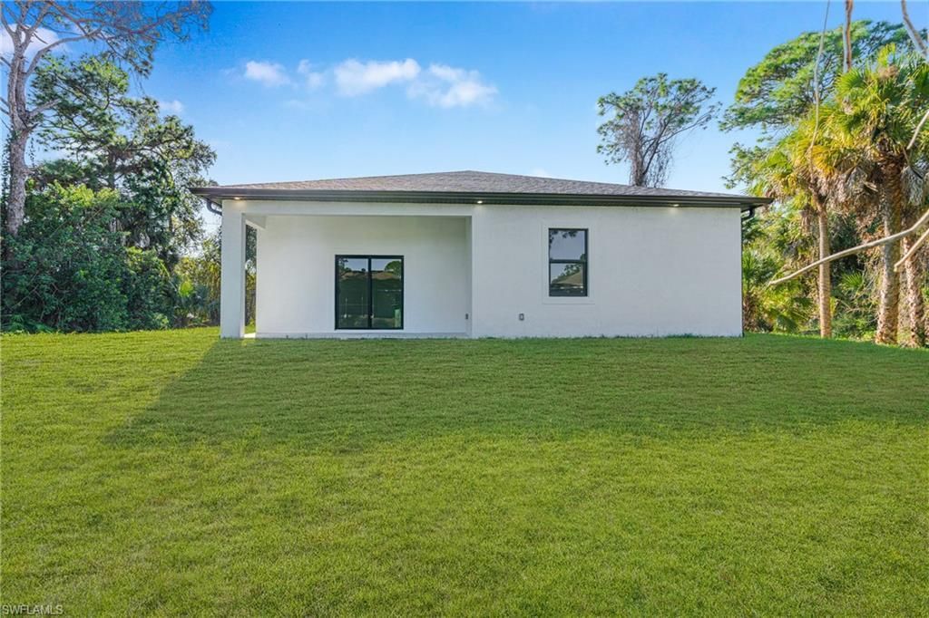 5037 Pinetree Cir, Labelle, FL 33935 Photo