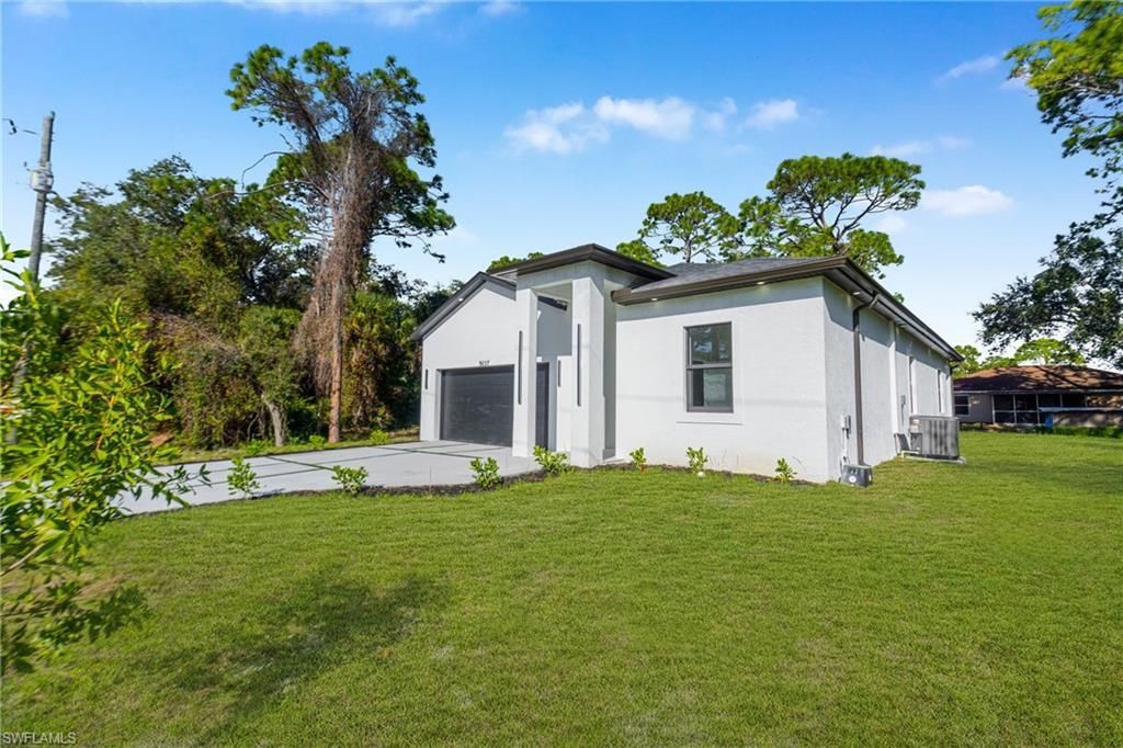 5037 Pinetree Cir, Labelle, FL 33935 Photo