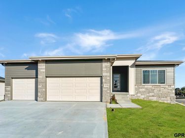 12123 S 205 Street, Gretna, NE 68028