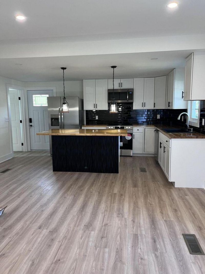 2636 S Allen Drive Photo 4