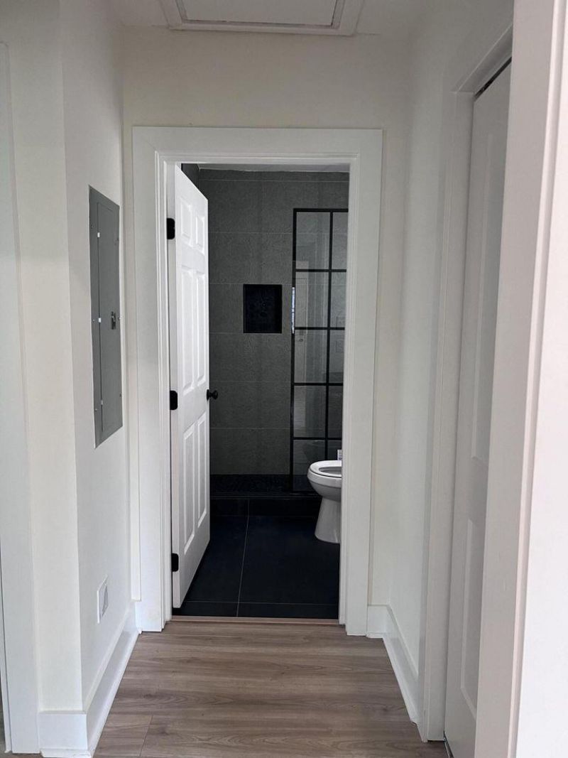 2636 S Allen Drive Photo 7