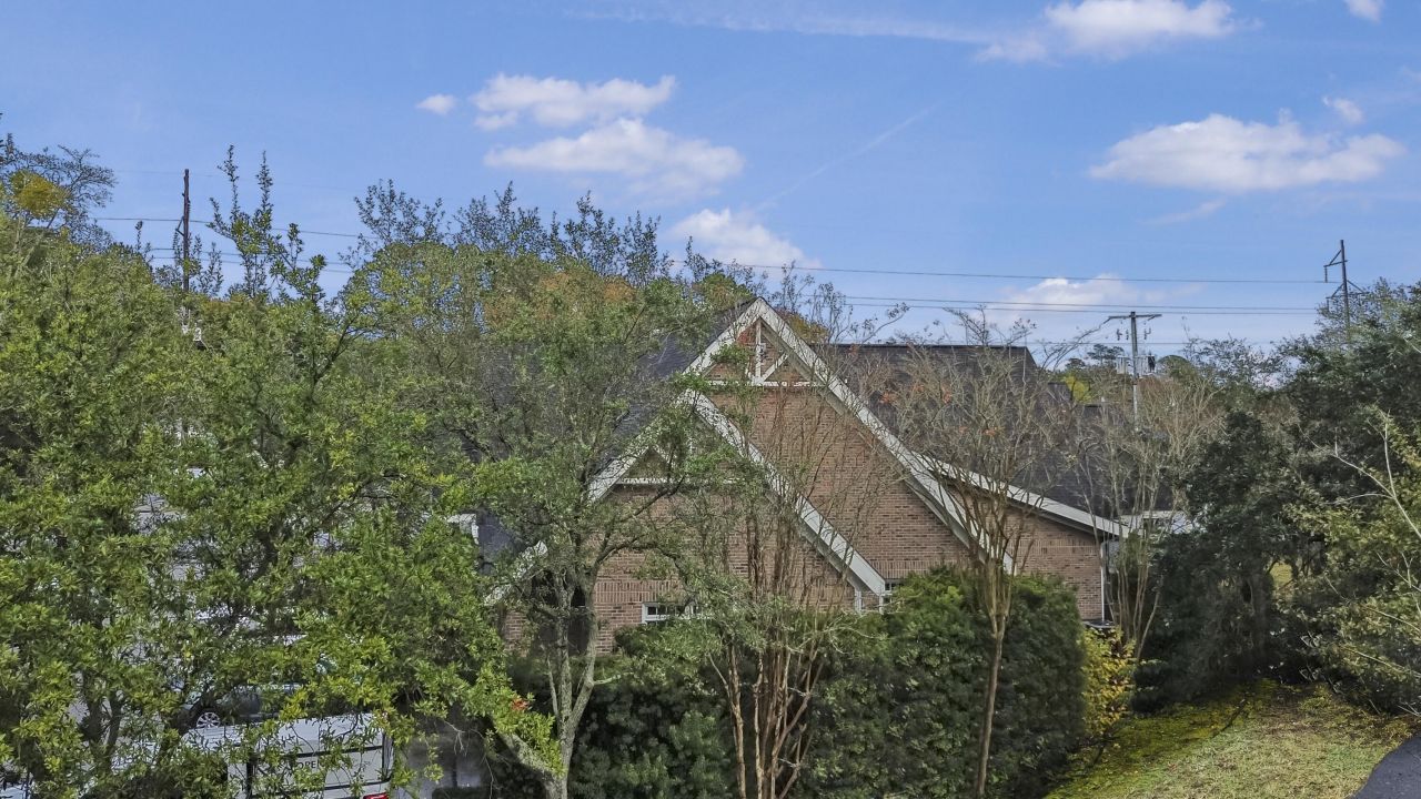 641 Saint Andrews Boulevard Photo 36