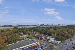 641 Saint Andrews Boulevard photo 4