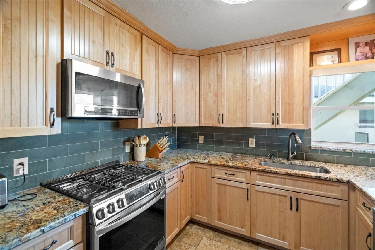 2288 Edythe Drive, Dunedin, FL 34698 Photo