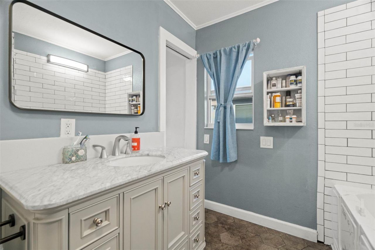 2288 Edythe Drive, Dunedin, FL 34698 Photo