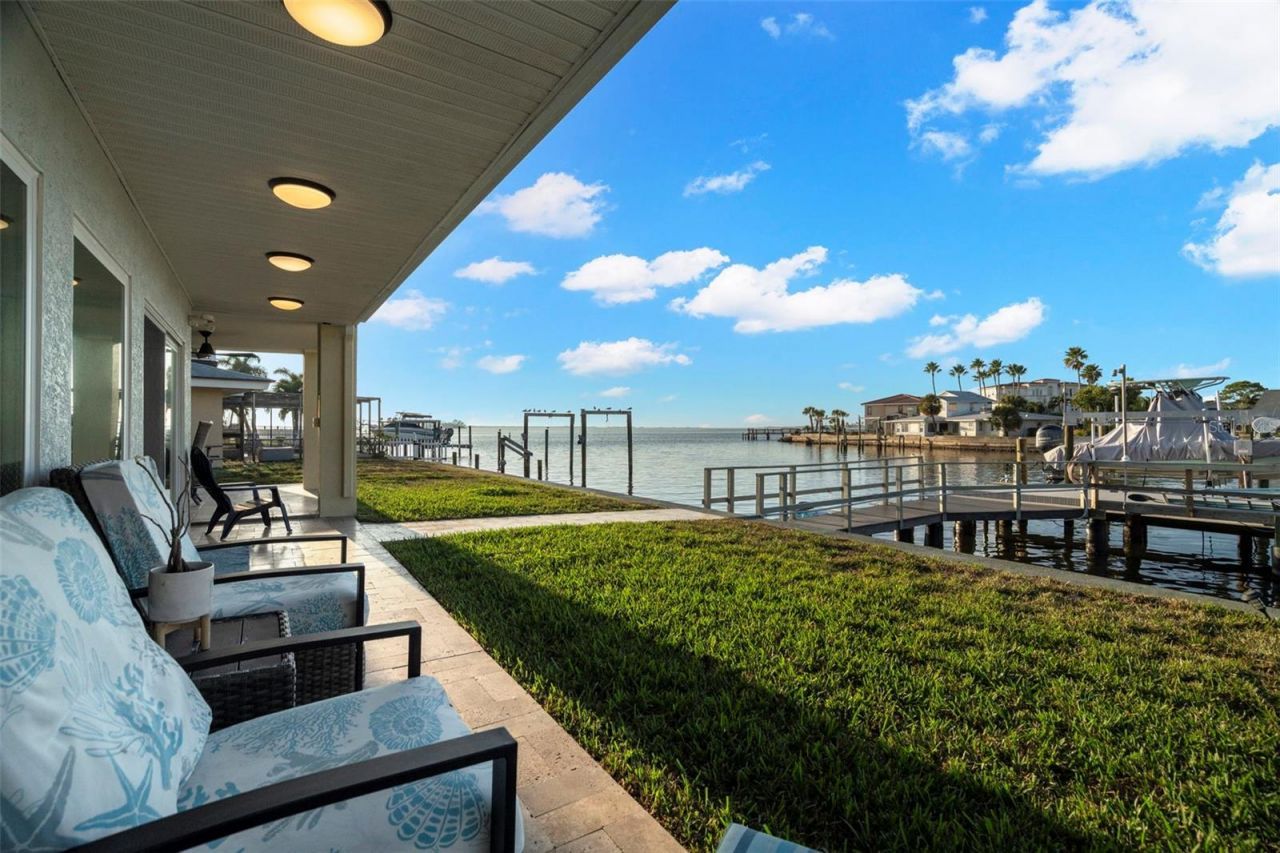 2288 Edythe Drive, Dunedin, FL 34698 Photo
