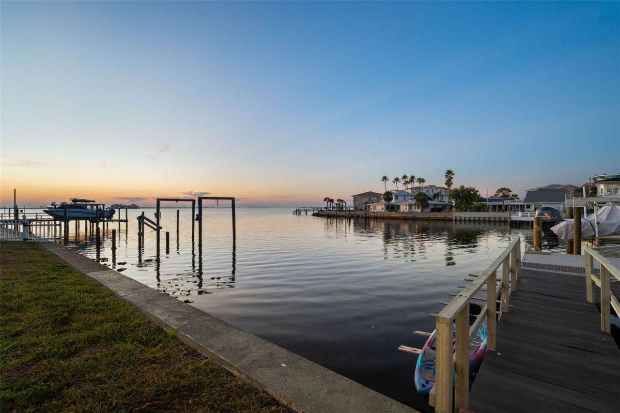 2288 Edythe Drive, Dunedin, FL 34698 Photo