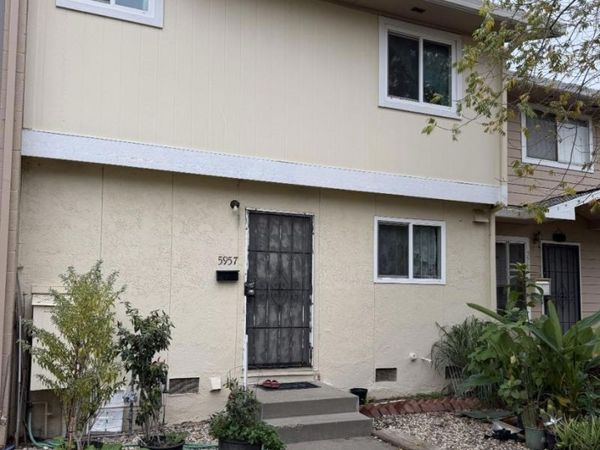 5957 Mack Road, Sacramento, CA 95823