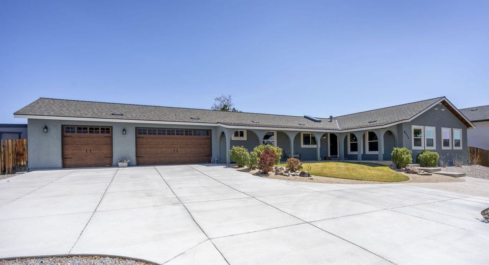 8570 Eaglenest Road, Sparks, NV 89436 Photo