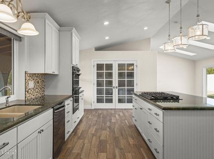 8570 Eaglenest Road, Sparks, NV 89436 Photo