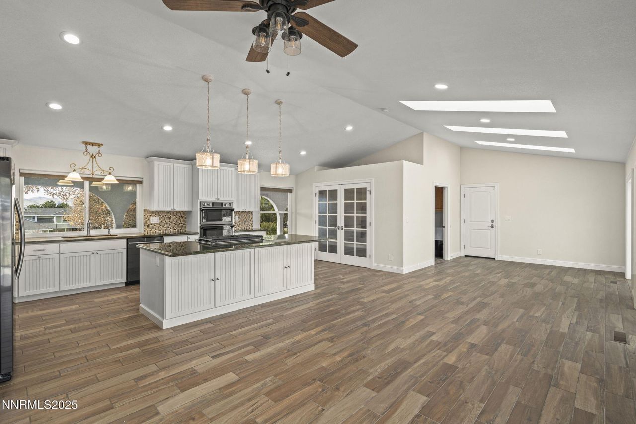 8570 Eaglenest Road, Sparks, NV 89436 Photo