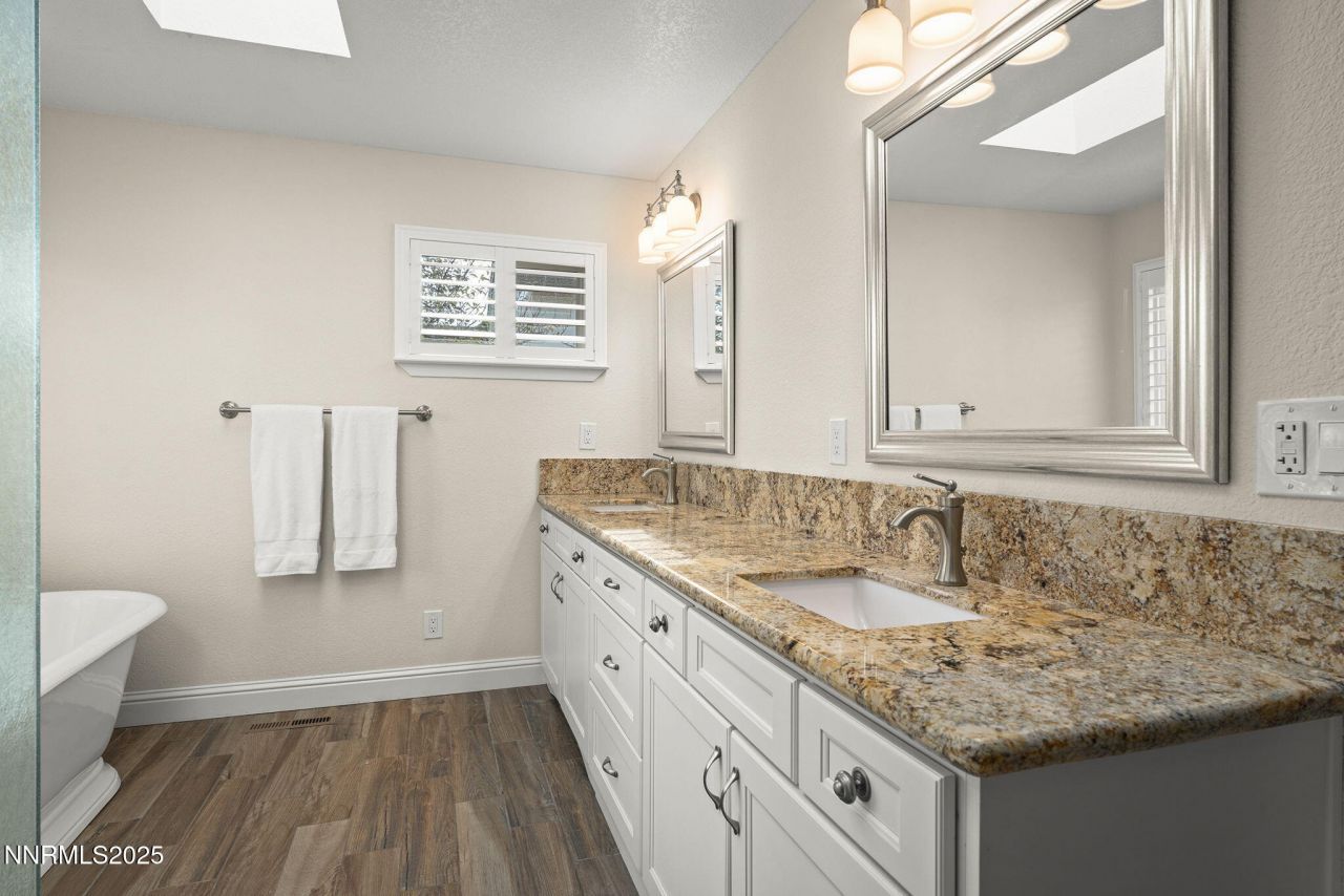 8570 Eaglenest Road, Sparks, NV 89436 Photo