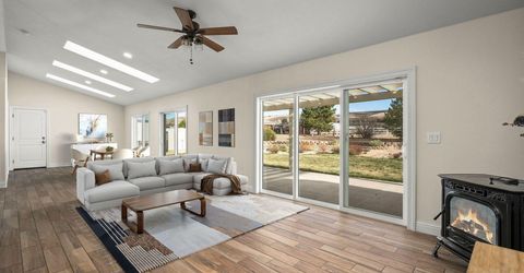 8570 Eaglenest Road, Sparks, NV 89436 Photo