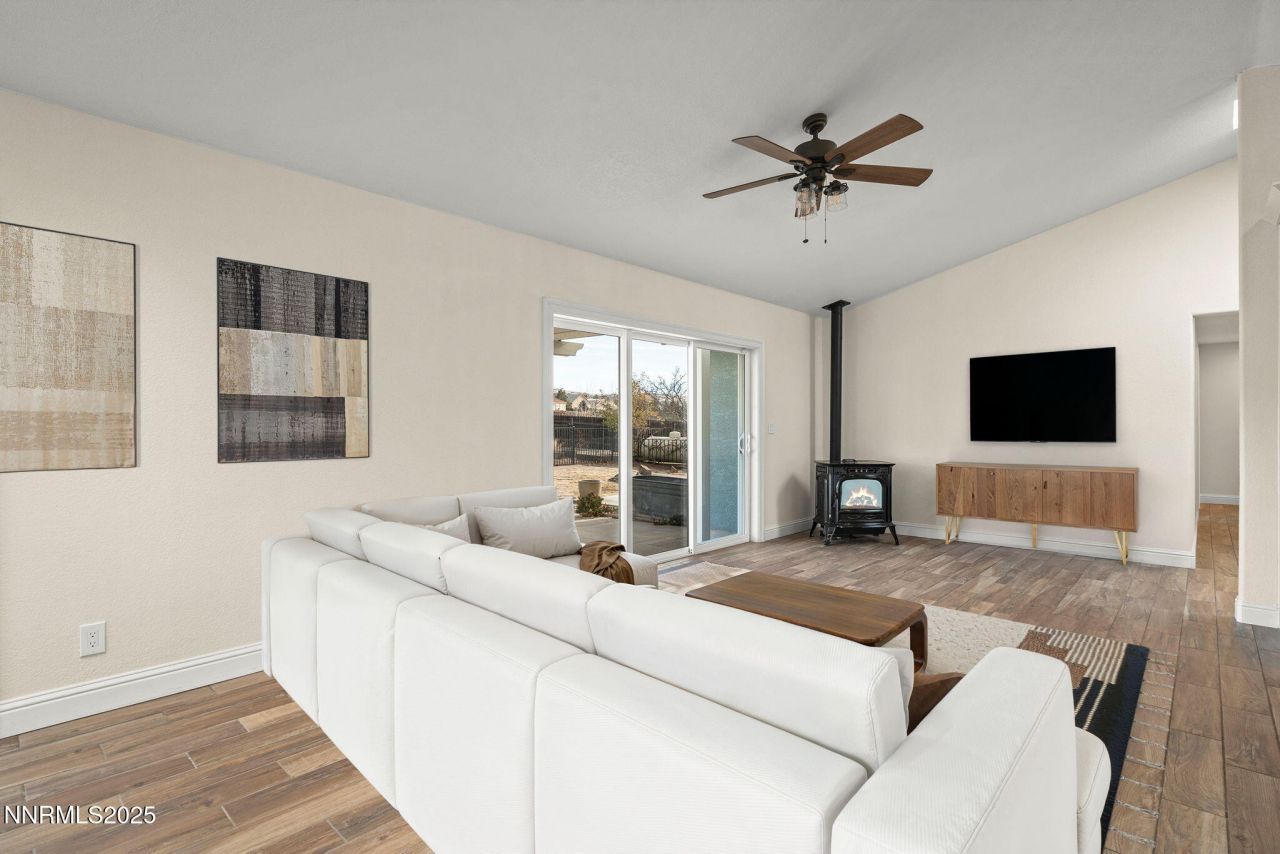 8570 Eaglenest Road, Sparks, NV 89436 Photo