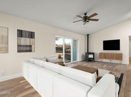 8570 Eaglenest Road, Sparks, NV 89436 Photo