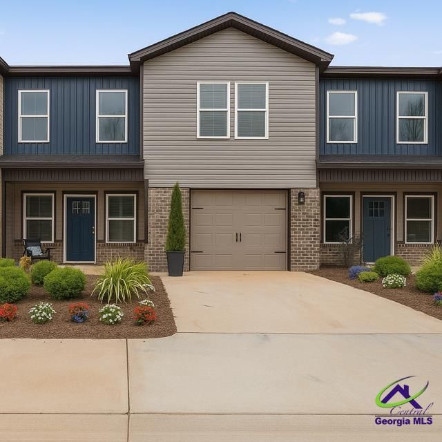 312 Beau Claire Circle, Byron, GA 31008 Main Photo