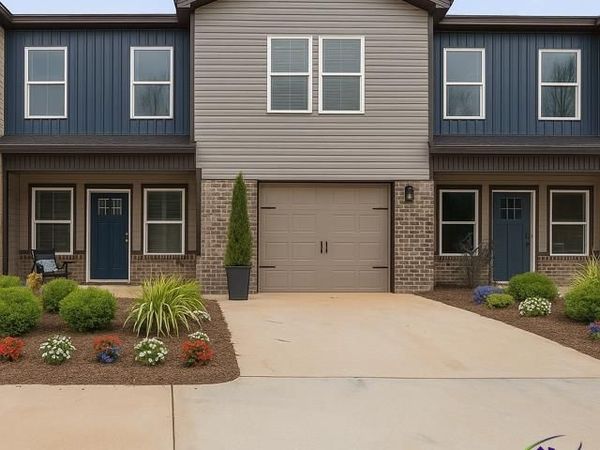 312 Beau Claire Circle, Byron, GA 31008