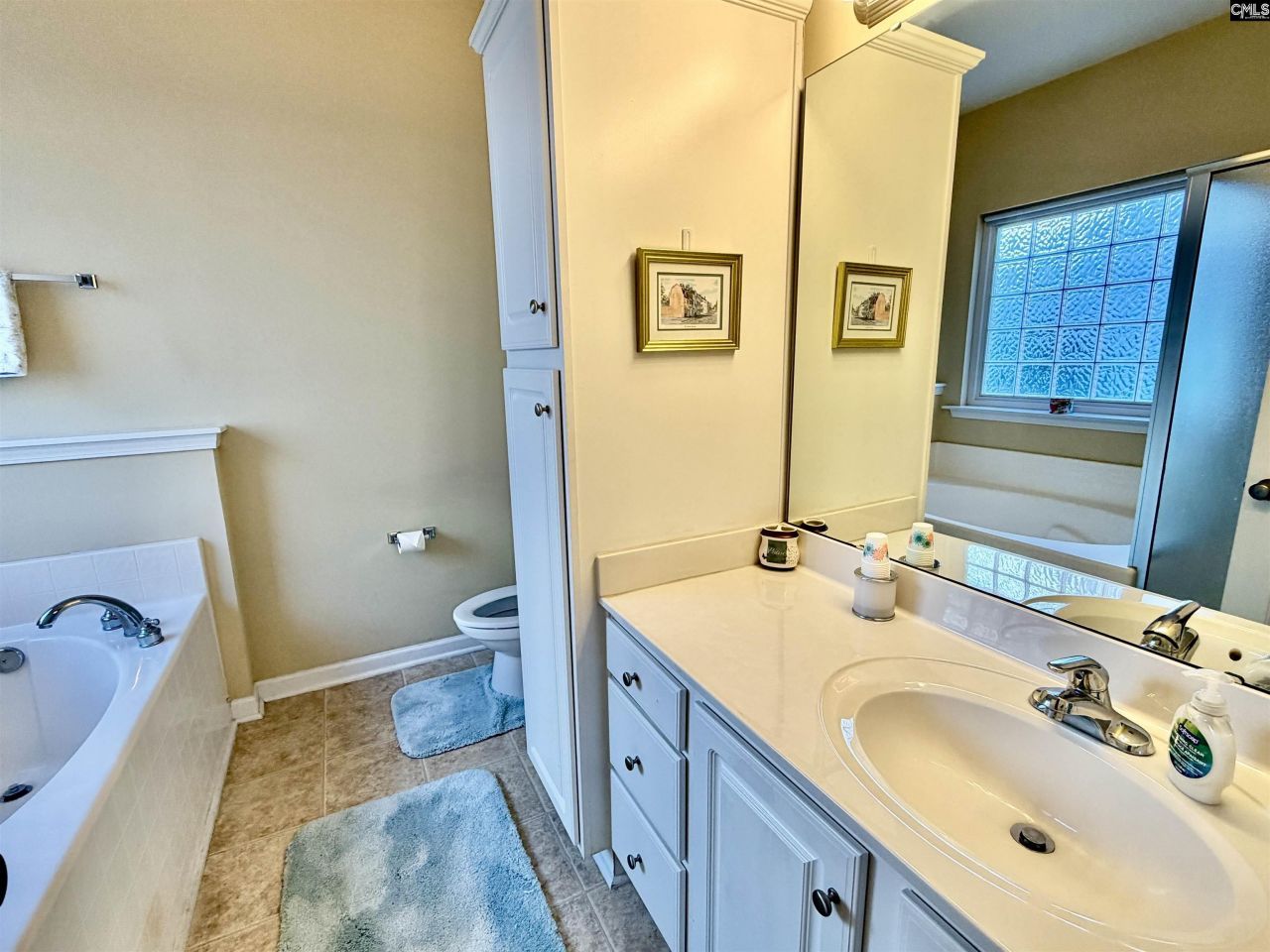 211 Gates Drive  Photo 14