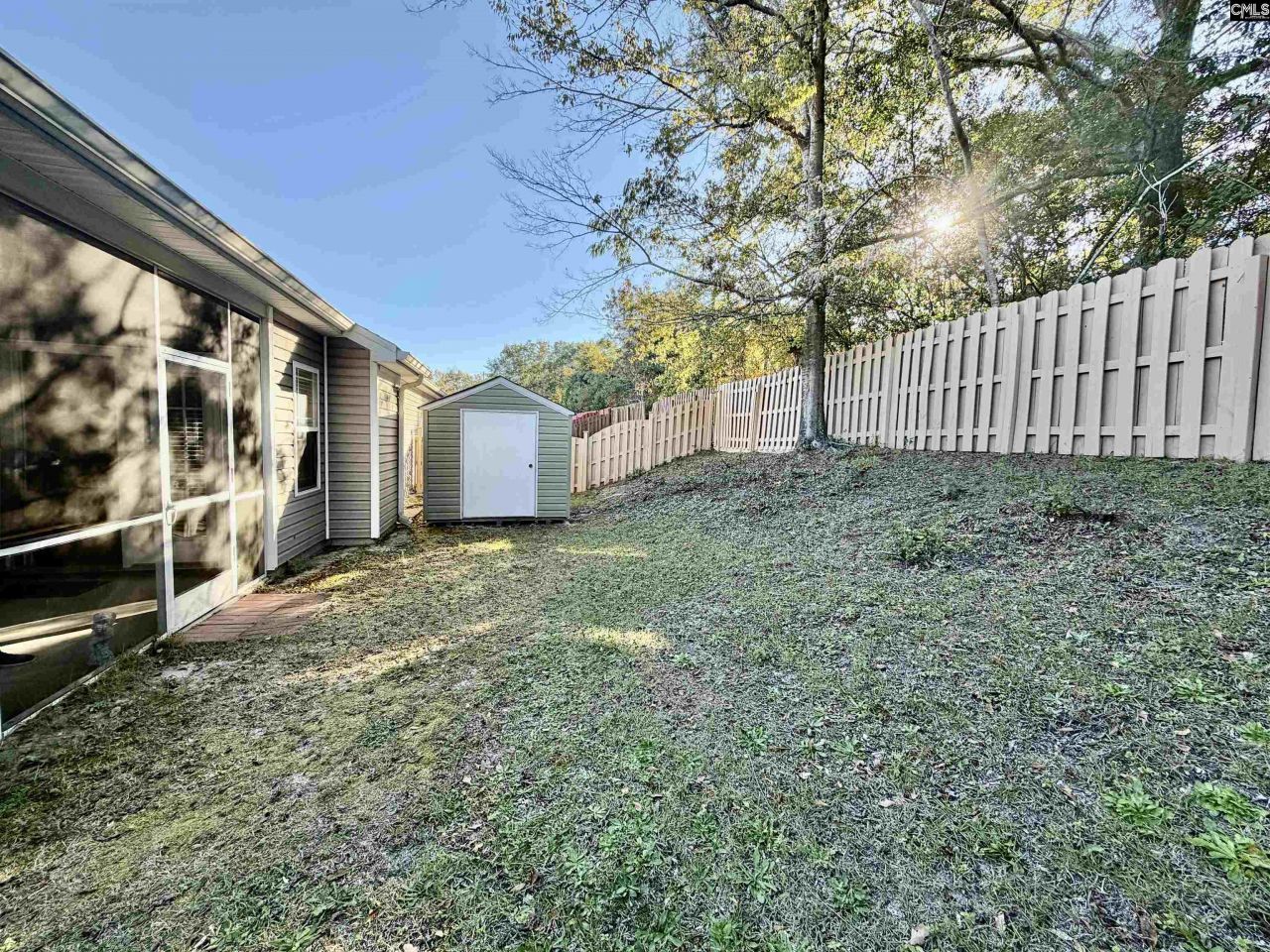 211 Gates Drive  Photo 17