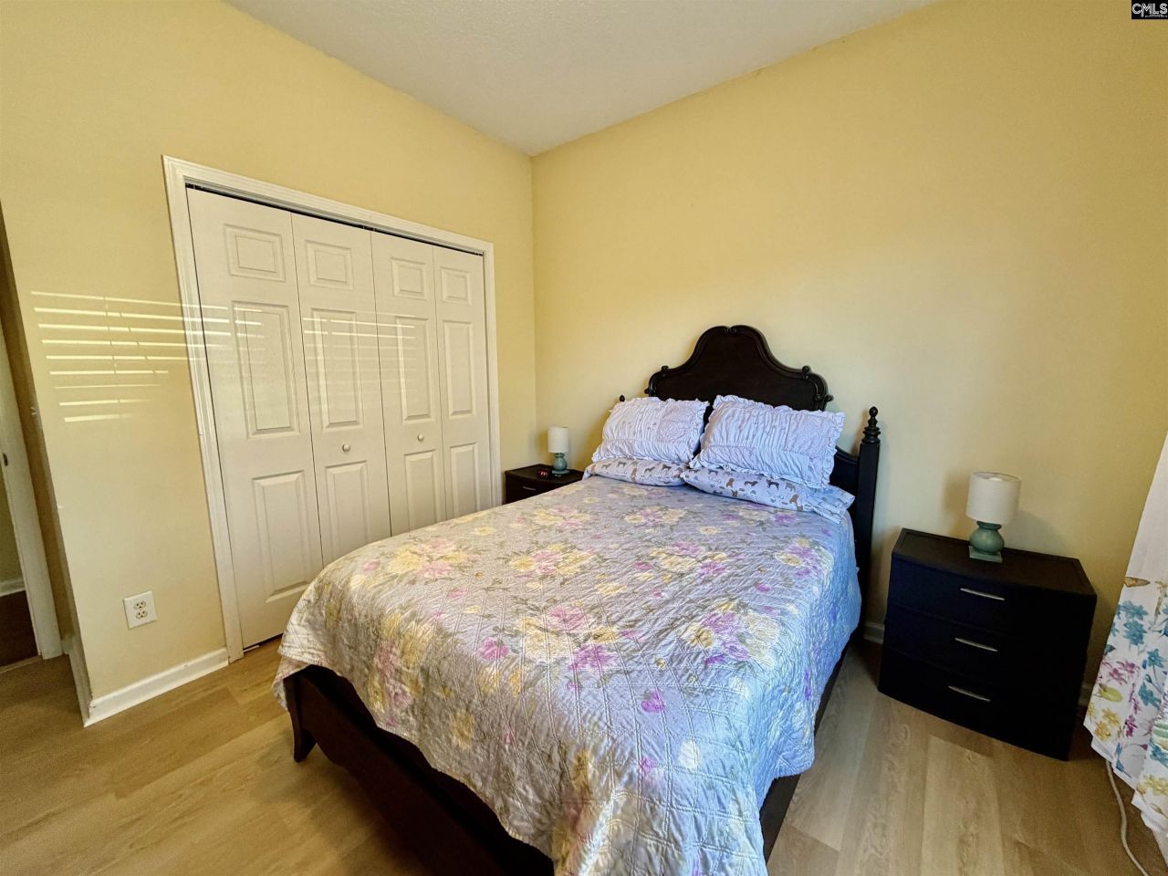 211 Gates Drive  Photo 6