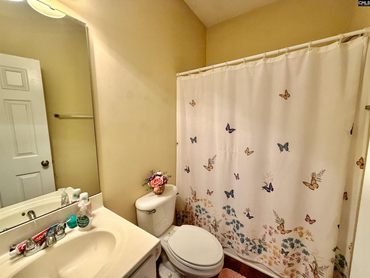 211 Gates Drive  Photo 7