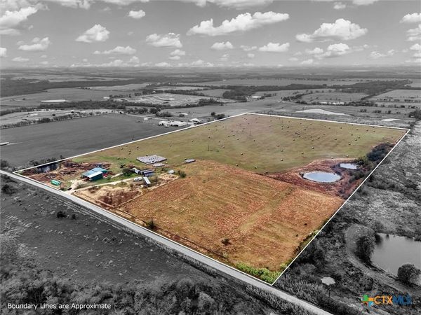 689 County Road 464 , Eddy, TX 76524