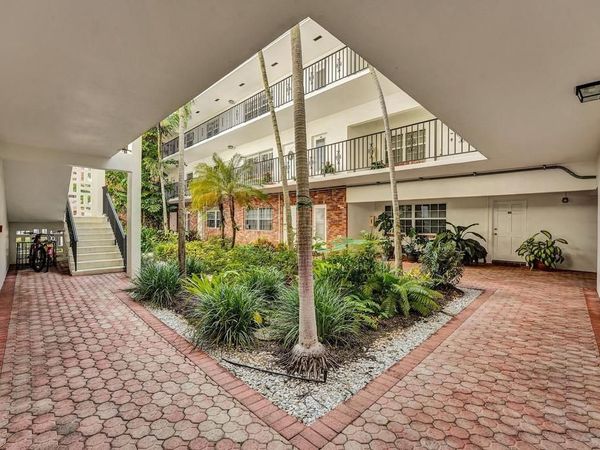 2500 NE 9th St, Unit 110, Fort Lauderdale, FL 33304