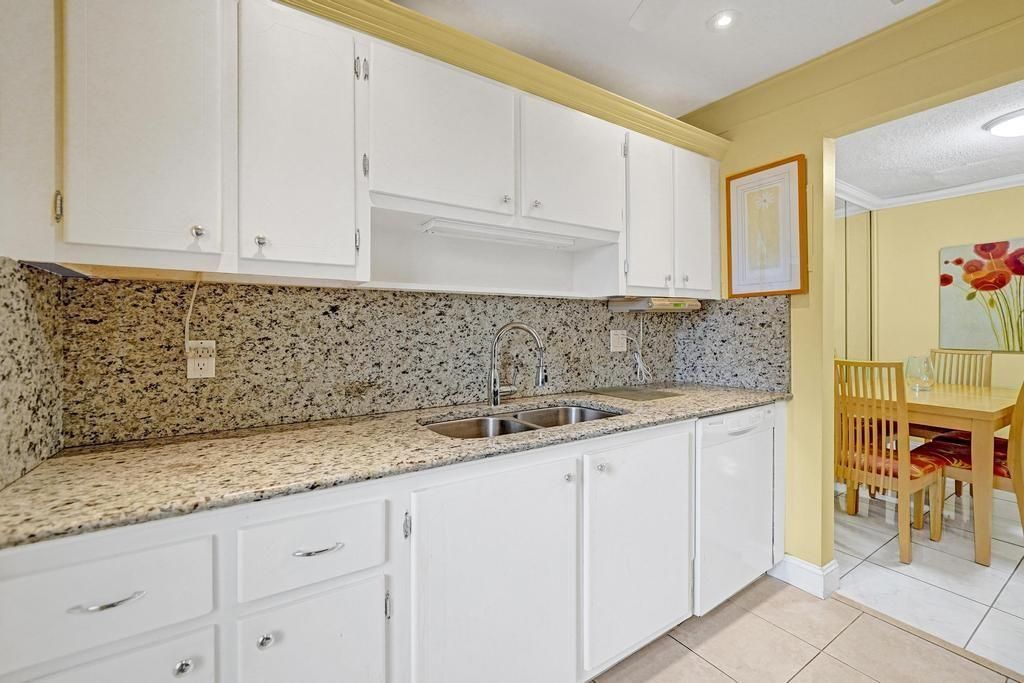 2500 NE 9th Street, Unit 110, Fort Lauderdale, FL 33304 Photo