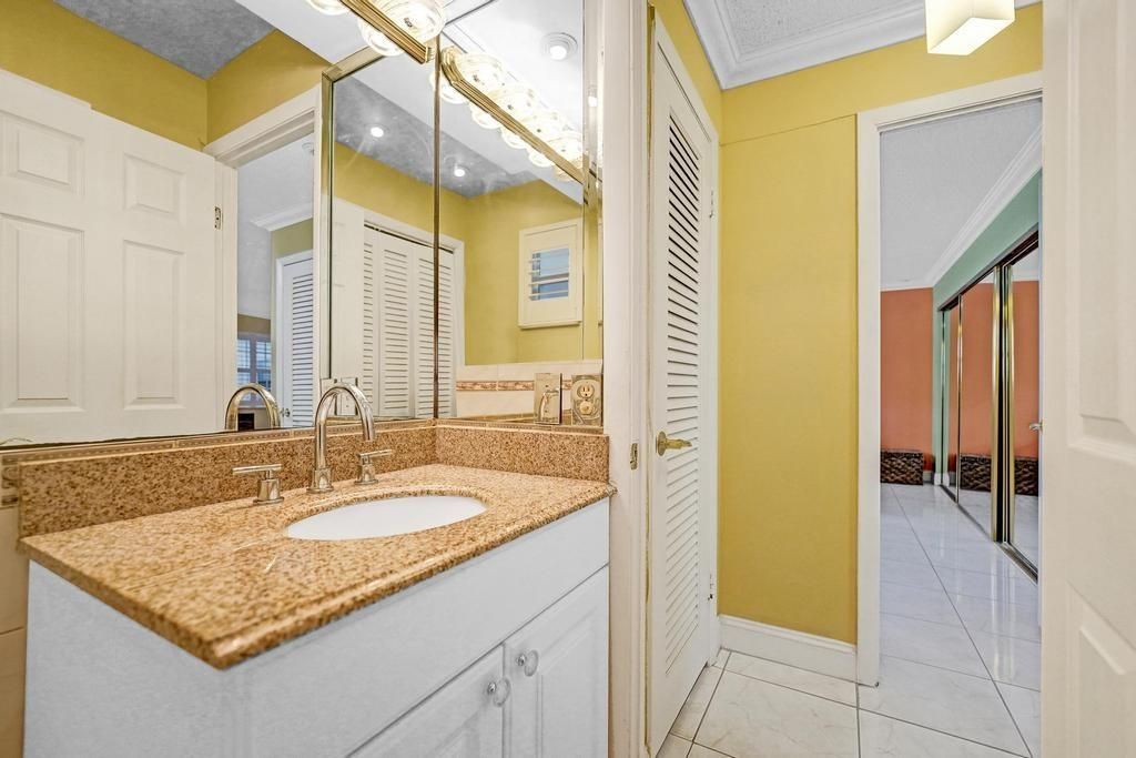 2500 NE 9th Street, Unit 110, Fort Lauderdale, FL 33304 Photo