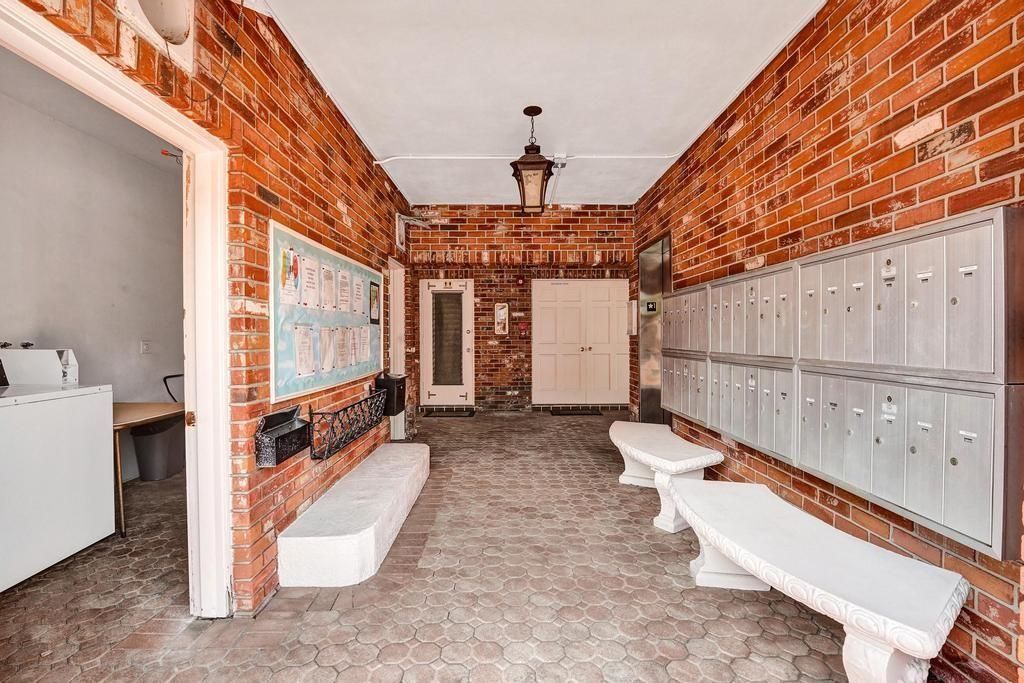 2500 NE 9th Street, Unit 110, Fort Lauderdale, FL 33304 Photo