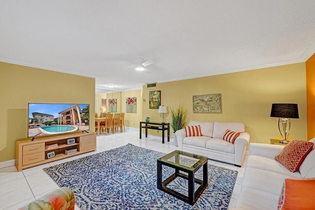 2500 NE 9th Street, Unit 110, Fort Lauderdale, FL 33304 Photo