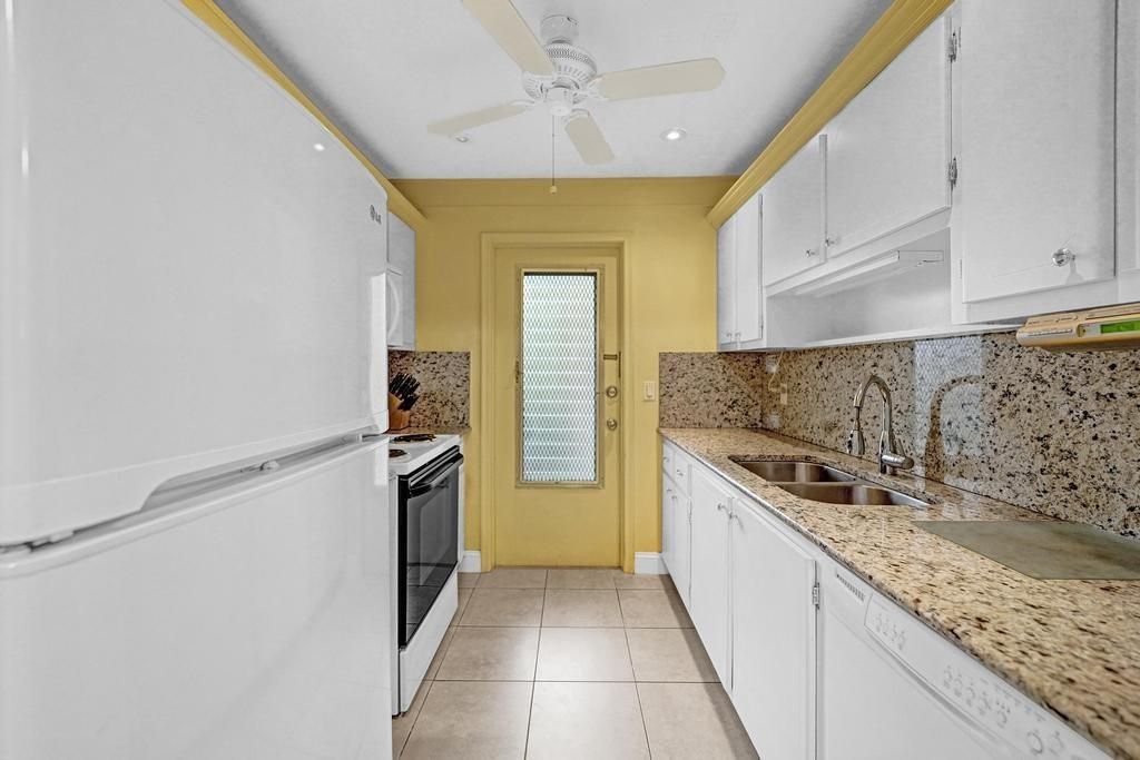 2500 NE 9th Street, Unit 110, Fort Lauderdale, FL 33304 Photo