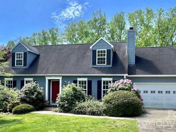 67 Beechwood Drive, Horse Shoe, NC 28742