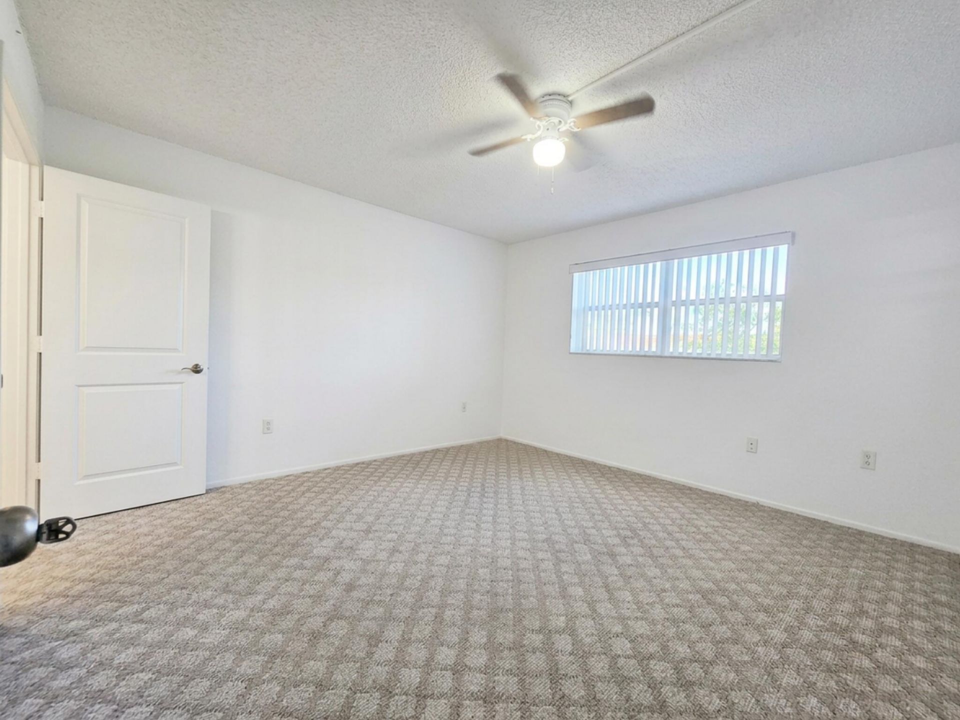 3051 Sunrise Lakes Drive, Unit 203, Fort Lauderdale, FL 33322 Photo