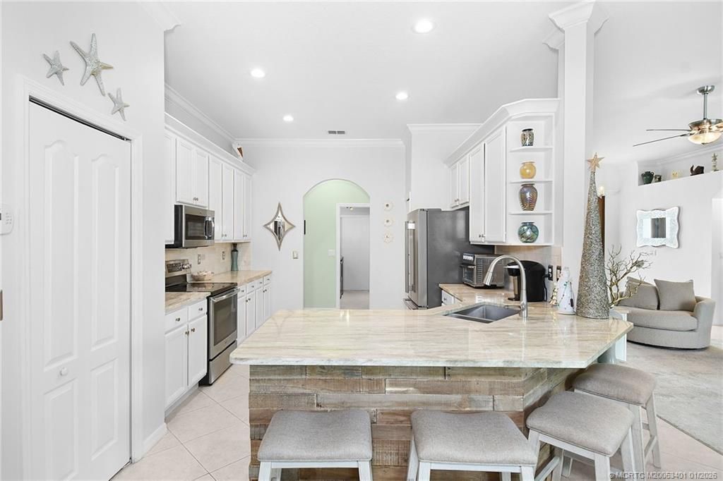 443 NW Sunflower Place, Jensen Beach, FL 34957 Photo