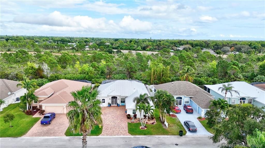 443 NW Sunflower Place, Jensen Beach, FL 34957 Photo